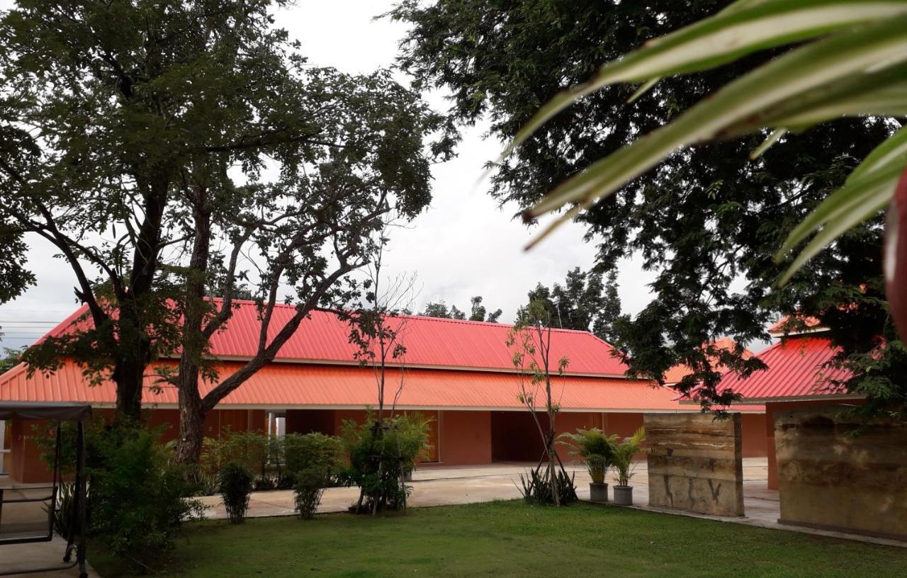 Appartement Wapipathum Earthen House à Ban Na Lao Extérieur photo